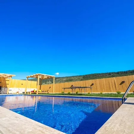 ヴィラ Saribelen Village Luxury - 7084